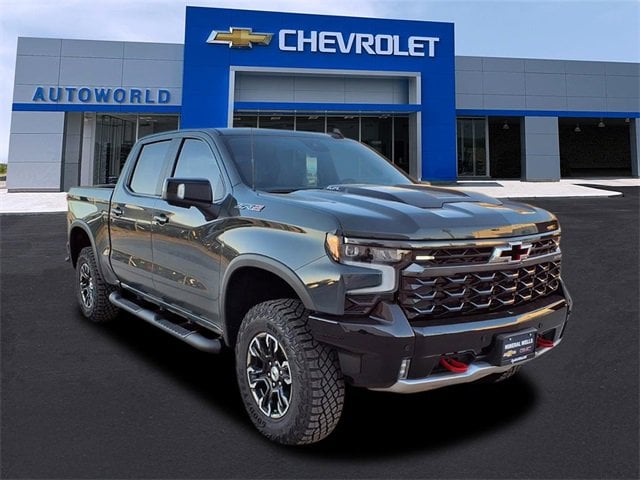 2026 Chevrolet Silverado 1500 ZR2's photo
