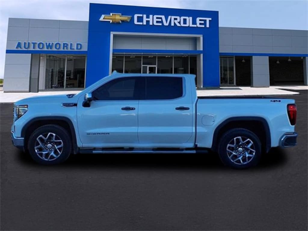 Used 2025 GMC Sierra 1500 SLT Truck