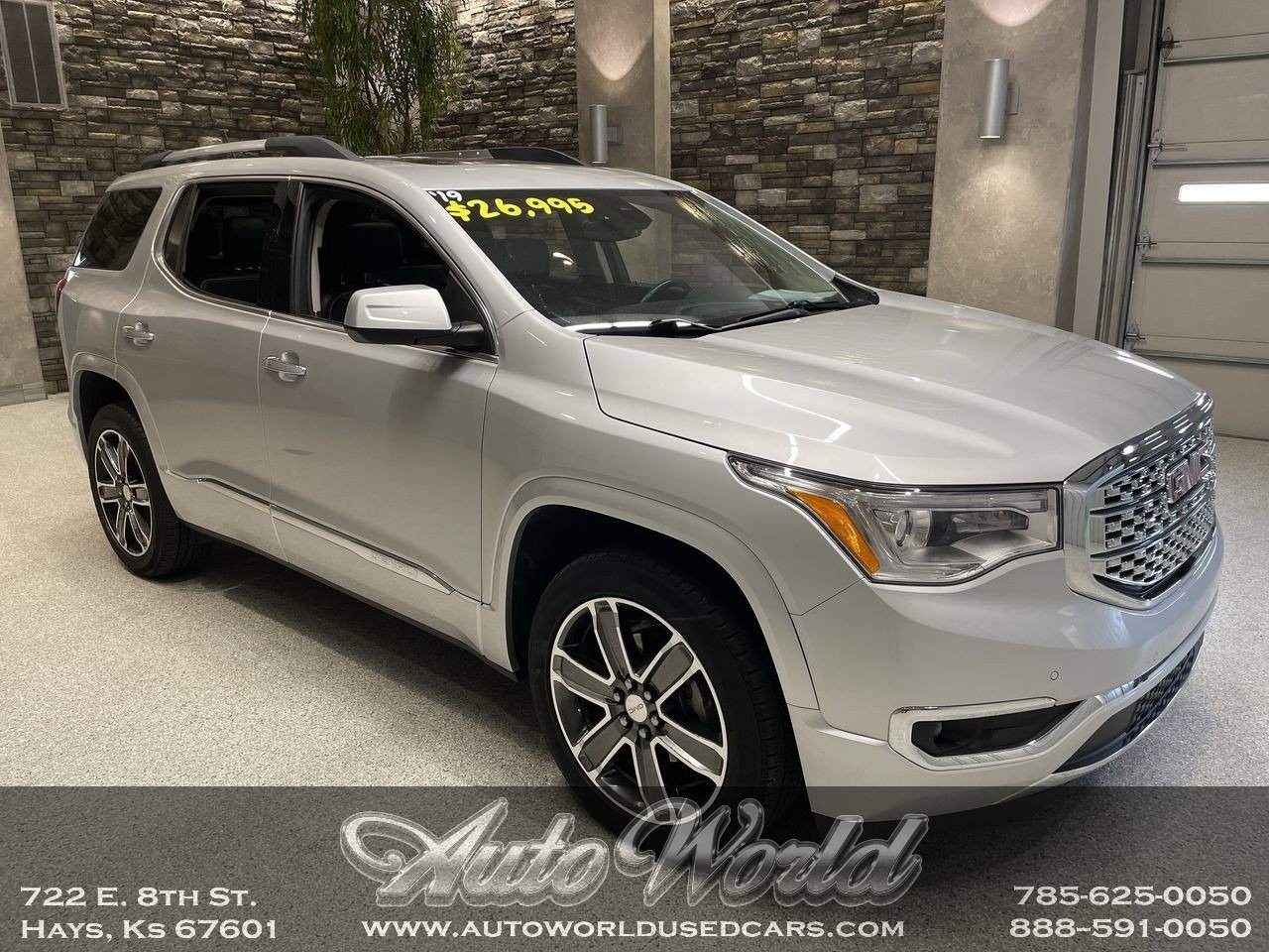2019 GMC Acadia Denali FWD's photo