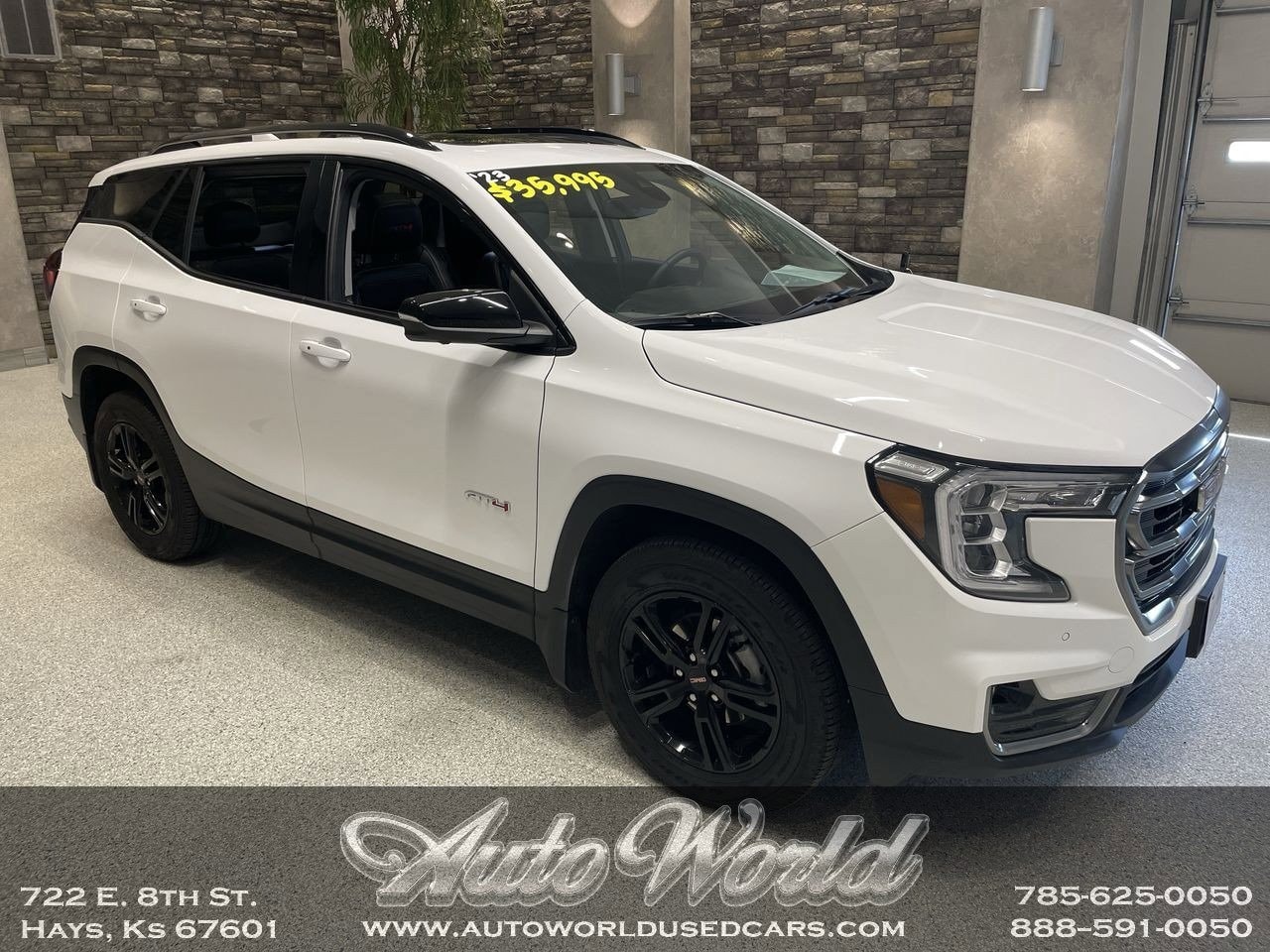 2023 GMC Terrain AT4's photo