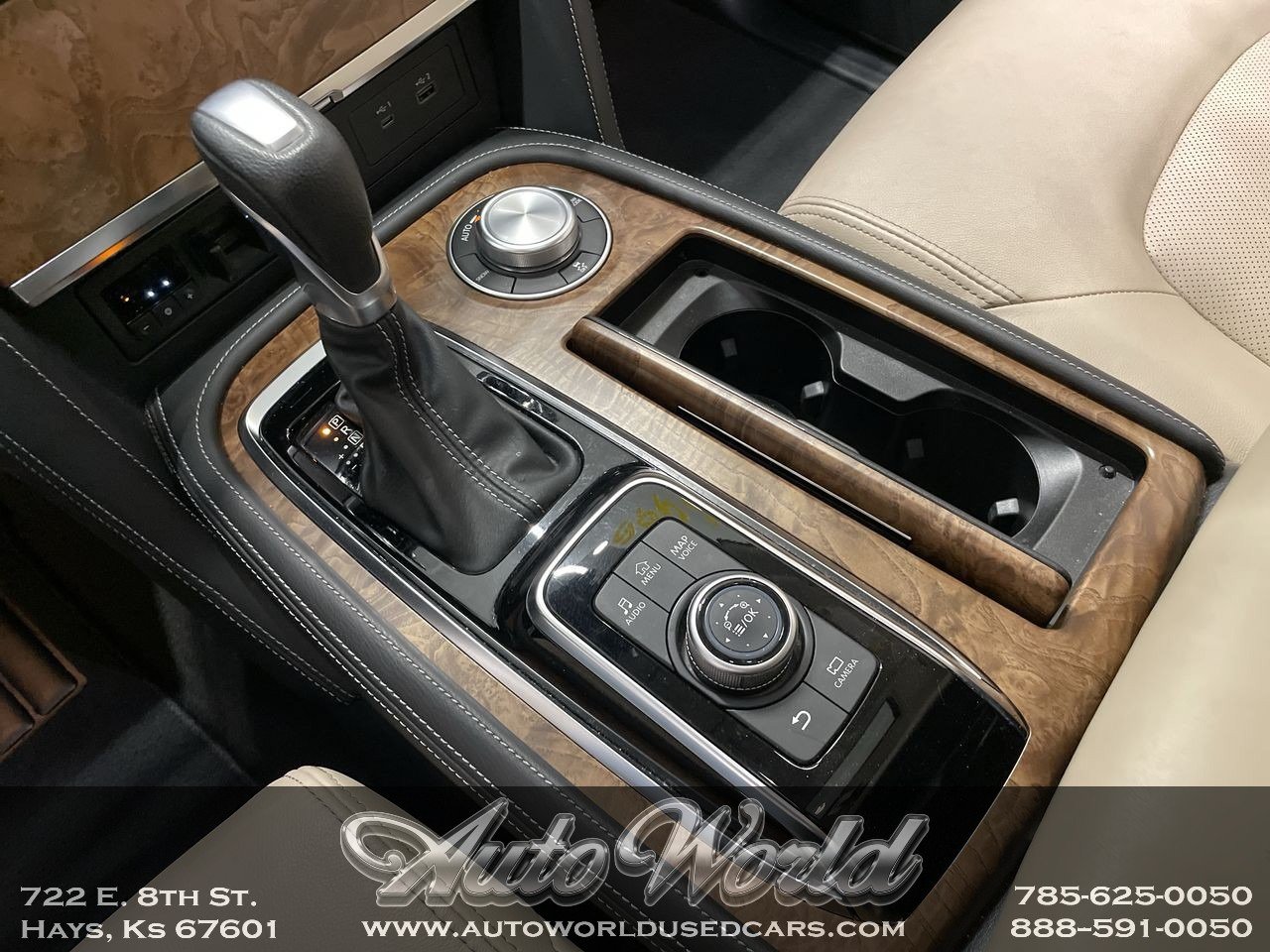 2022 Nissan Armada SL - Photo 17