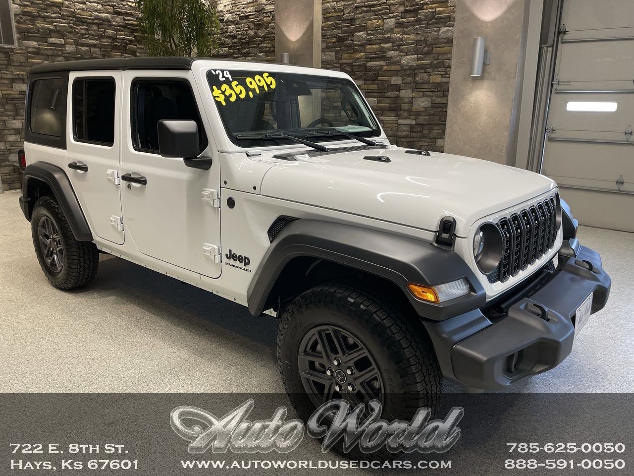 2024 Jeep Wrangler Sport S's photo