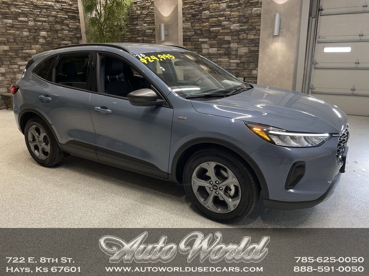 2025 Ford Escape ST-Line's photo