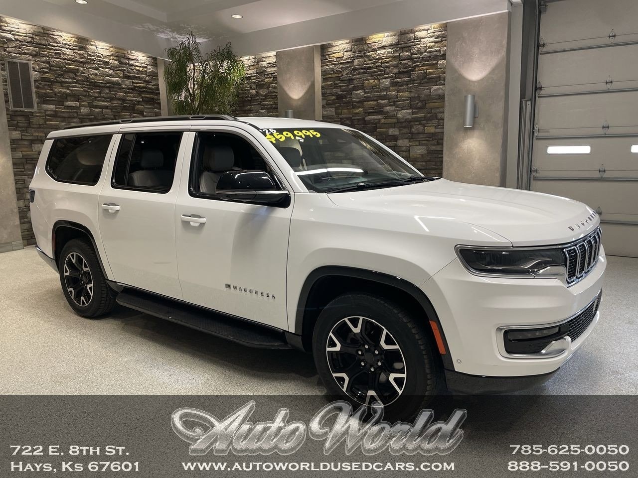 2025 Jeep Wagoneer L Series III's photo