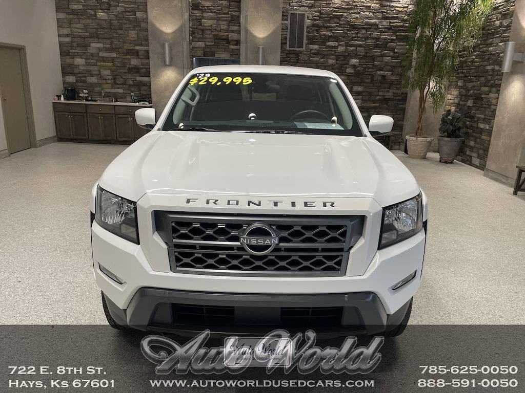 Used 2023 Nissan Frontier SV Truck Crew Cab