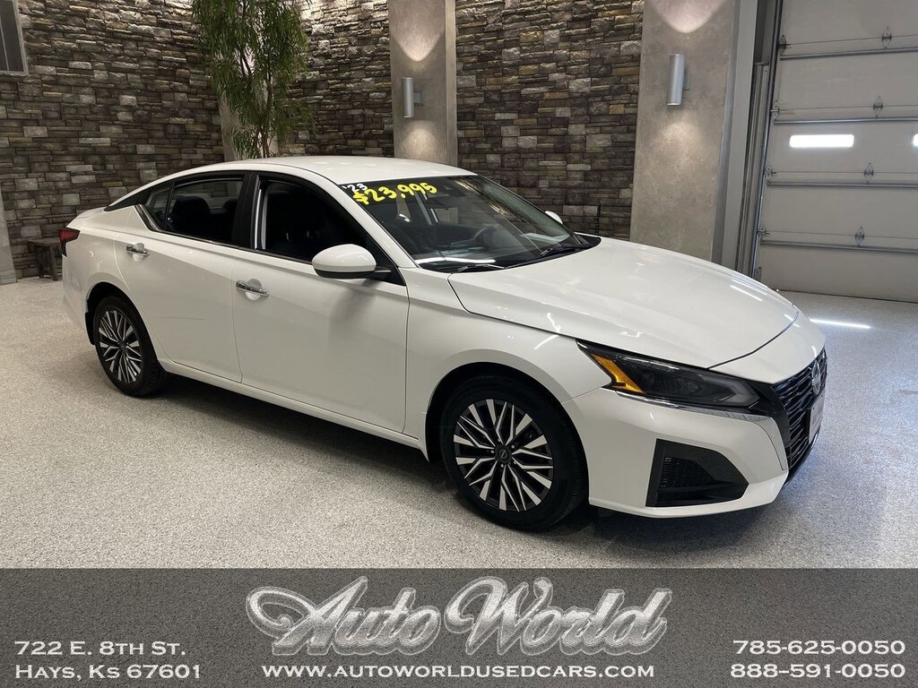 Used 2023 Nissan Altima 2.5 SV Sedan