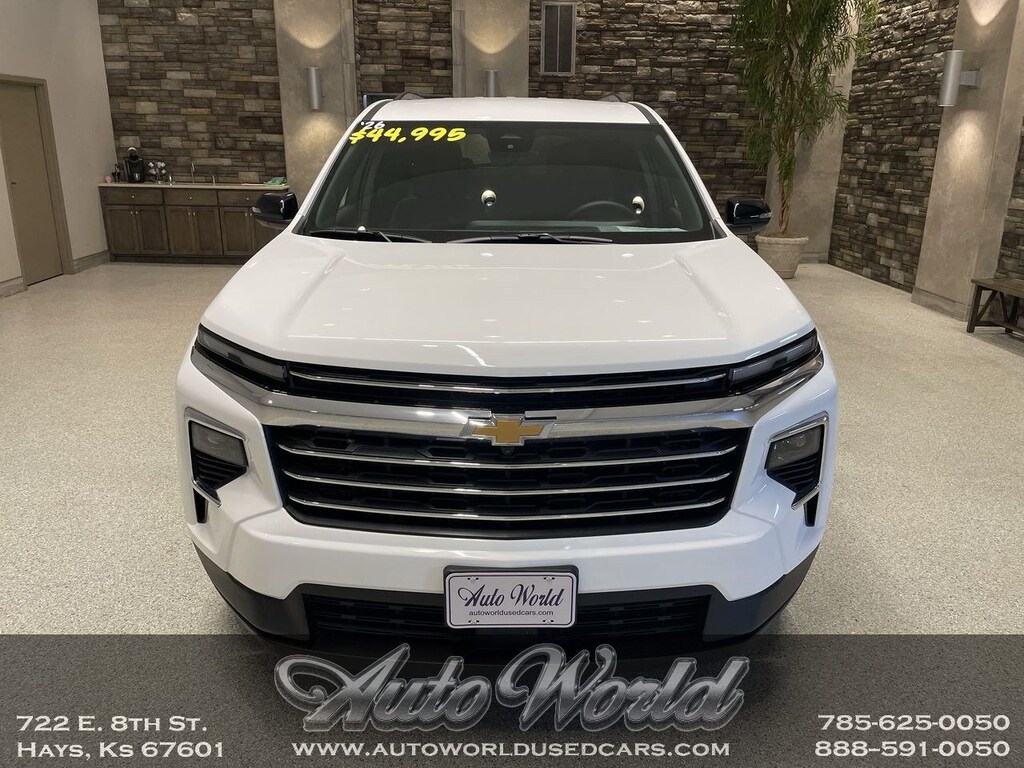 Used 2026 Chevrolet Traverse LT SUV