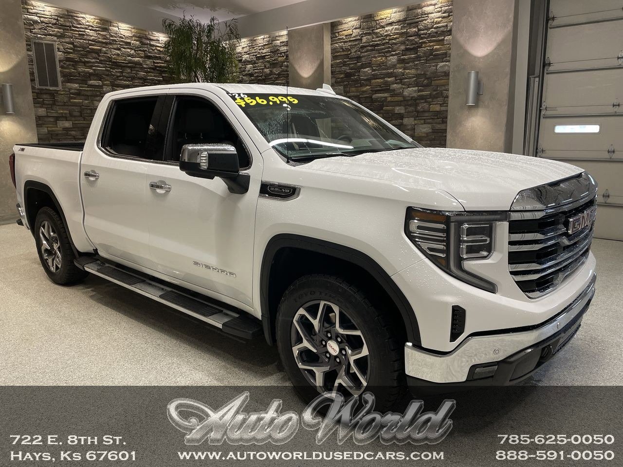 2026 GMC Sierra 4WD Crew Cab Short Box SLT's photo