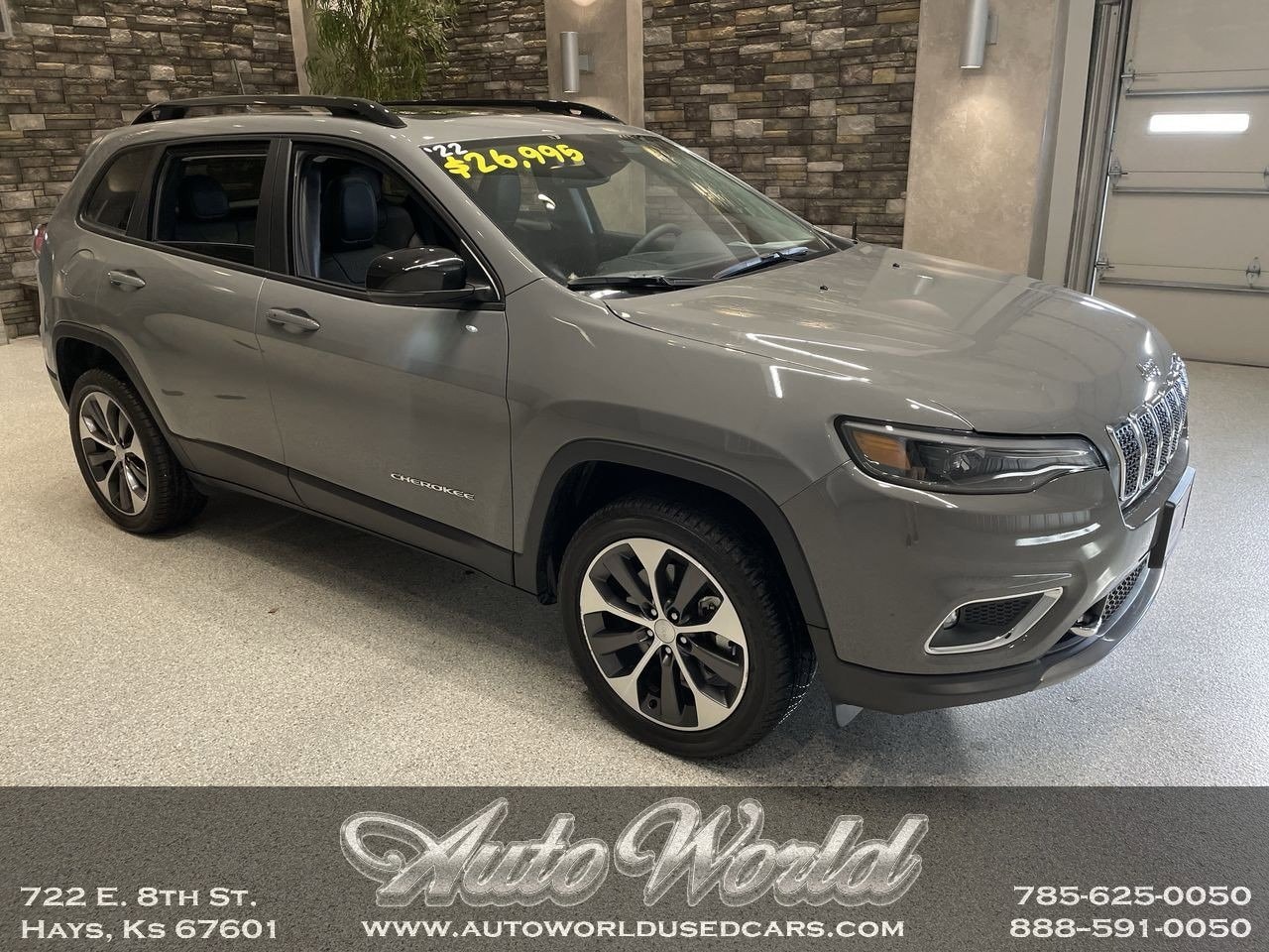 2022 Jeep Cherokee Limited's photo