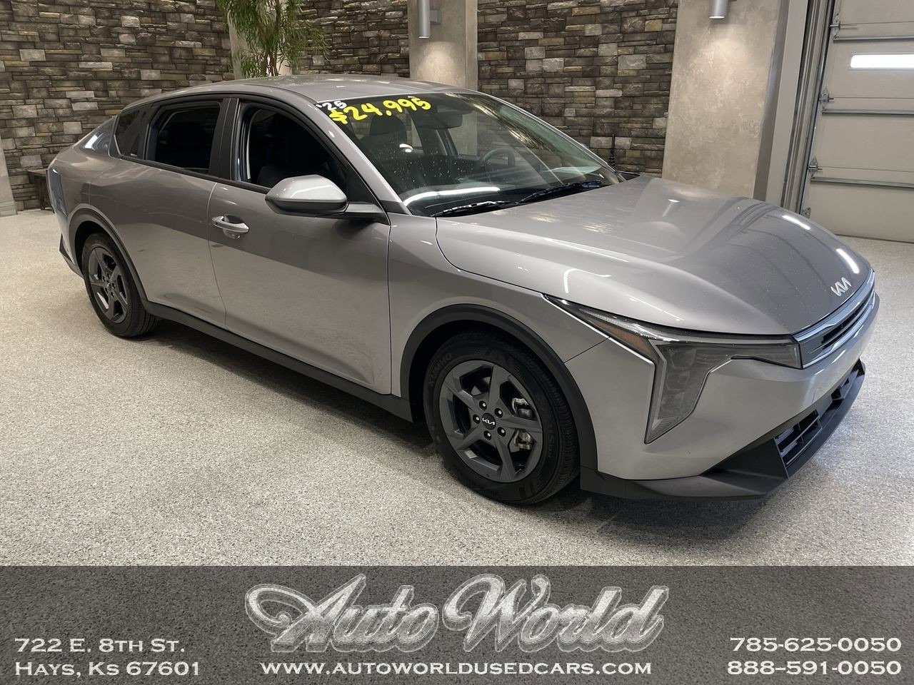 2025 Kia K4 LXS AT's photo