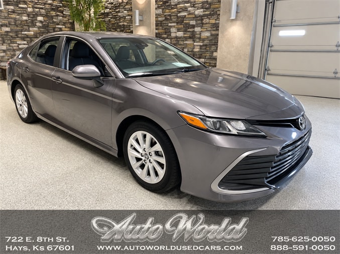 2022 Toyota Camry LE