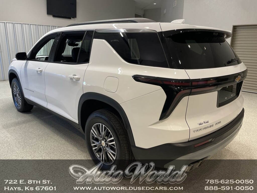 Used 2026 Chevrolet Traverse LT SUV