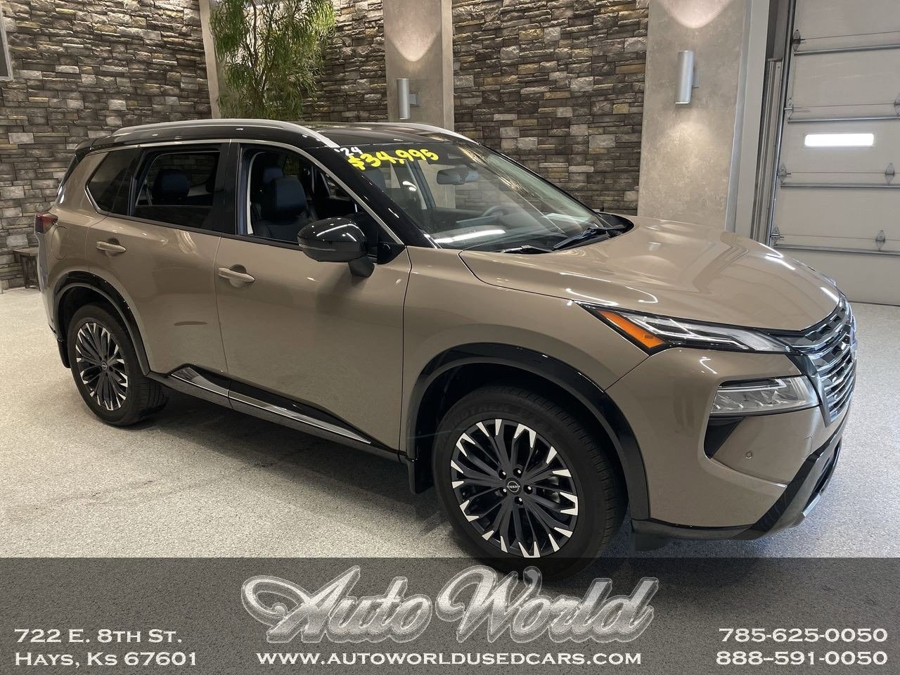 2024 Nissan Rogue Platinum's photo