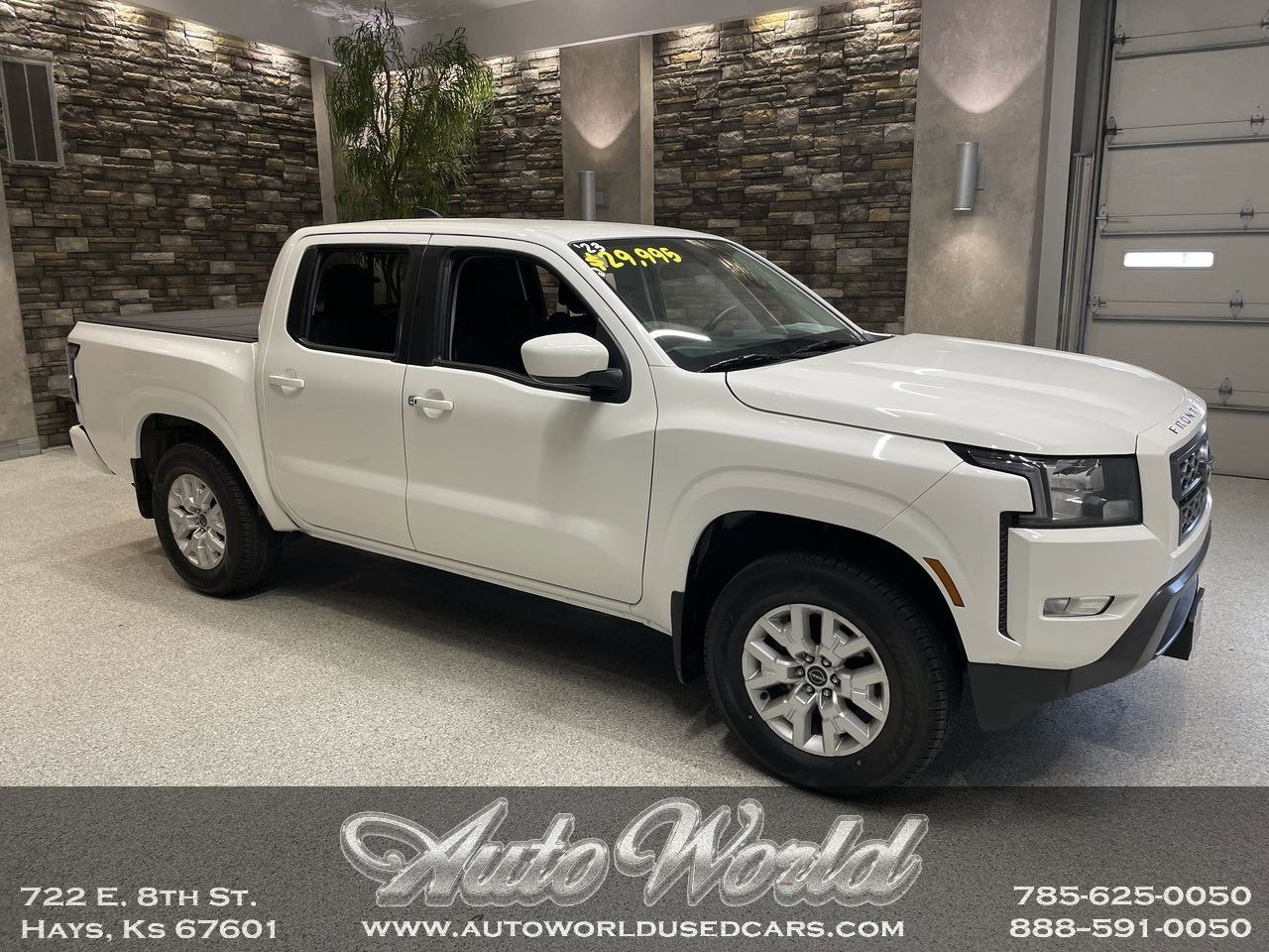 2023 Nissan Frontier SV's photo