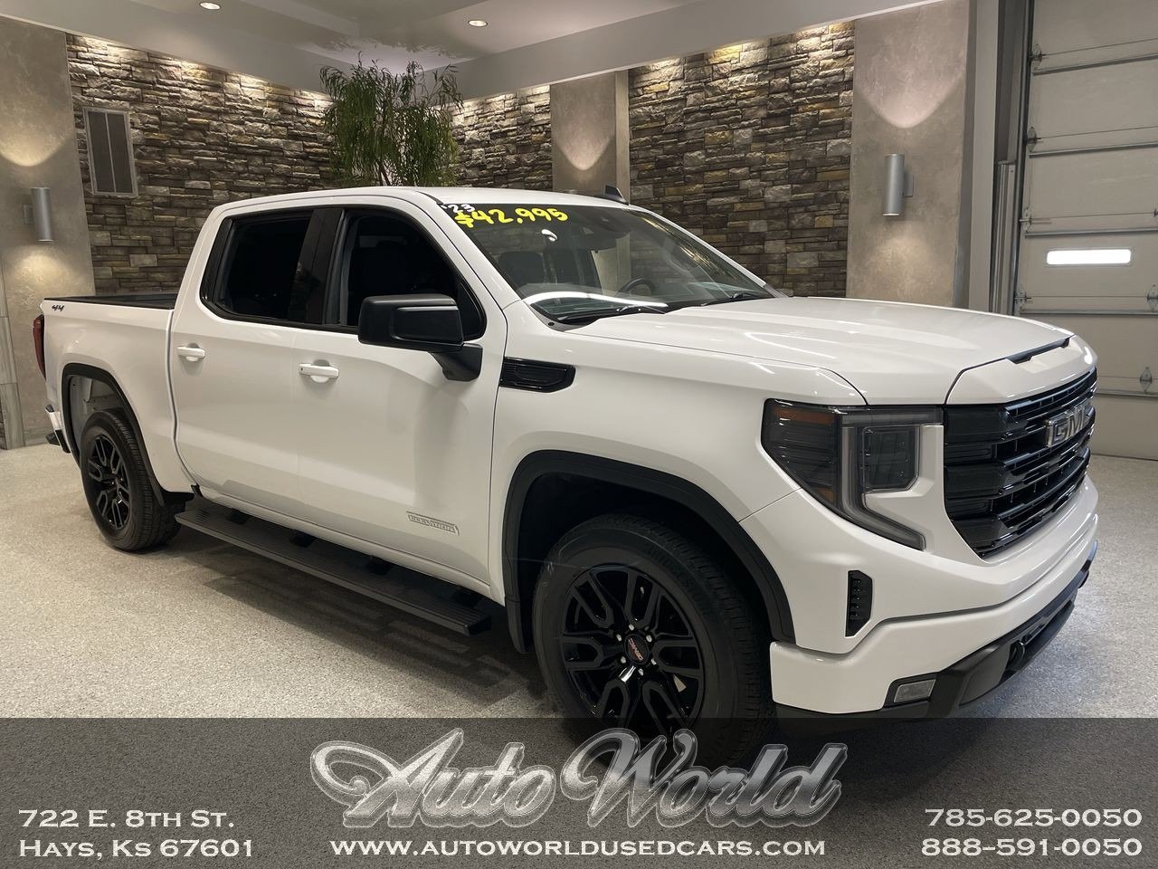 2023 GMC Sierra 4WD Crew Cab Std Box Elevation 3VL's photo