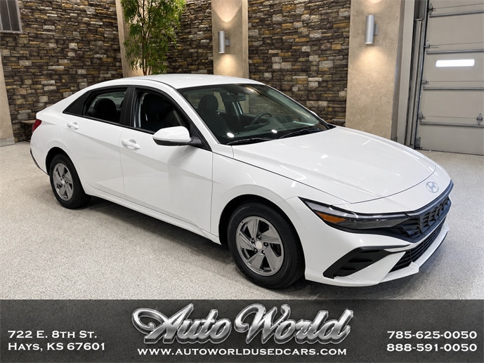 2025 Hyundai Elantra SE