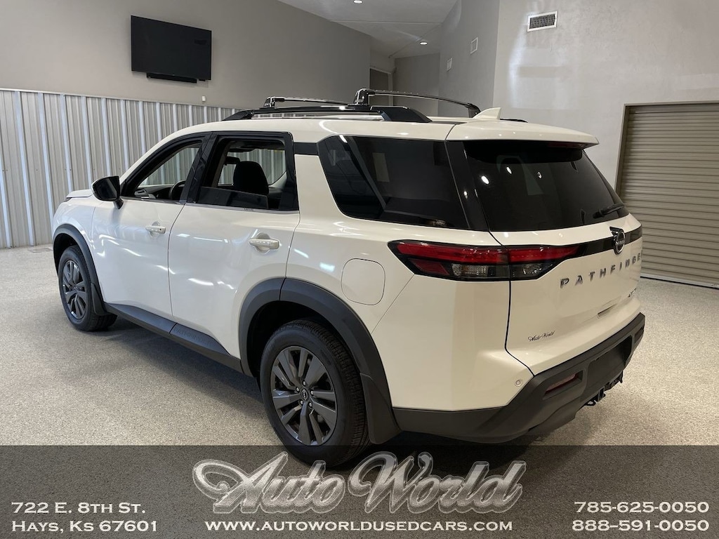 Used 2022 Nissan Pathfinder SV SUV