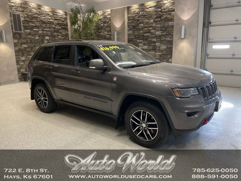 Used 2017 Jeep Grand Cherokee Trailhawk 4x4 SUV