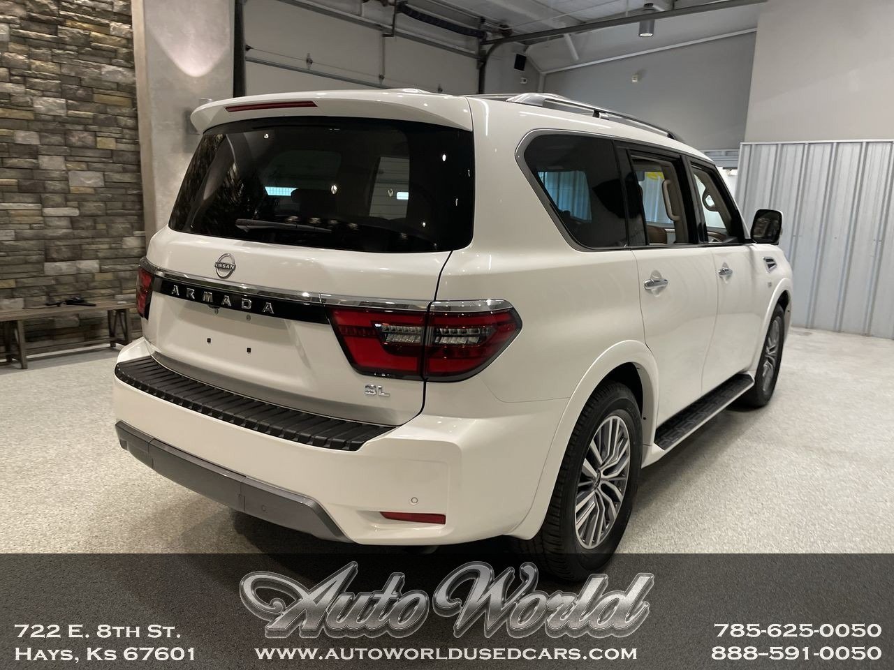 2022 Nissan Armada SL - Photo 6