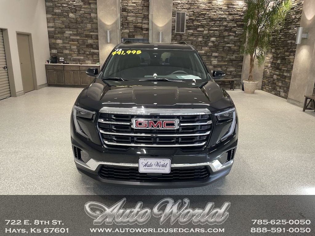 Used 2025 GMC Acadia Elevation SUV