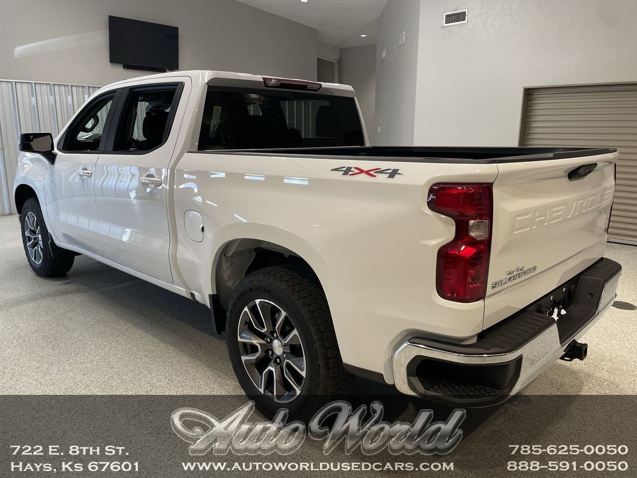 Used 2024 Chevrolet Silverado 1500 LT Truck Crew Cab