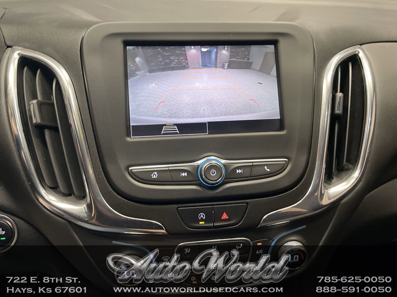 2022 Chevrolet Equinox LT - Photo 15