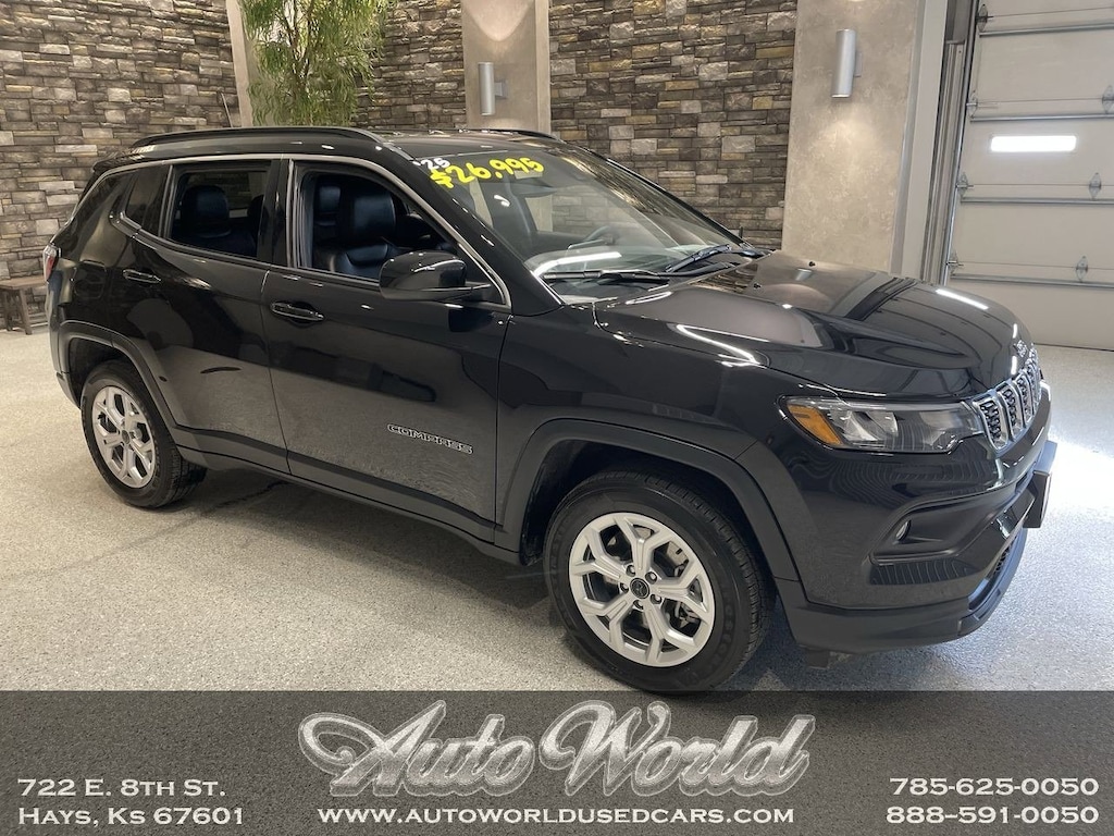 Used 2025 Jeep Compass Latitude SUV
