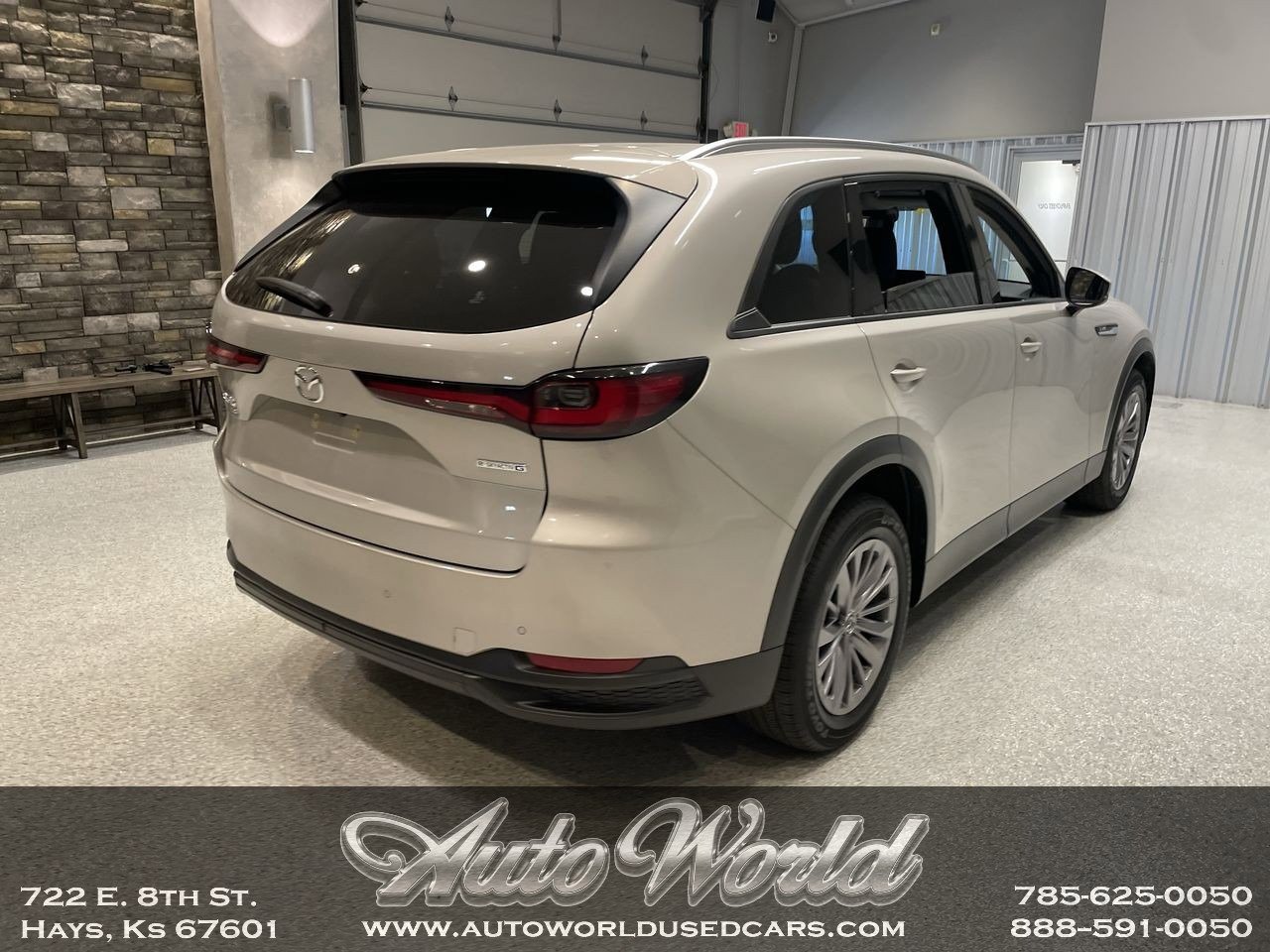 2025 Mazda CX-90 Preferred Package - Photo 6