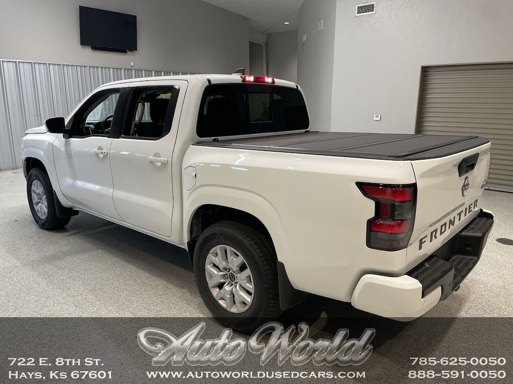 Used 2023 Nissan Frontier SV Truck Crew Cab