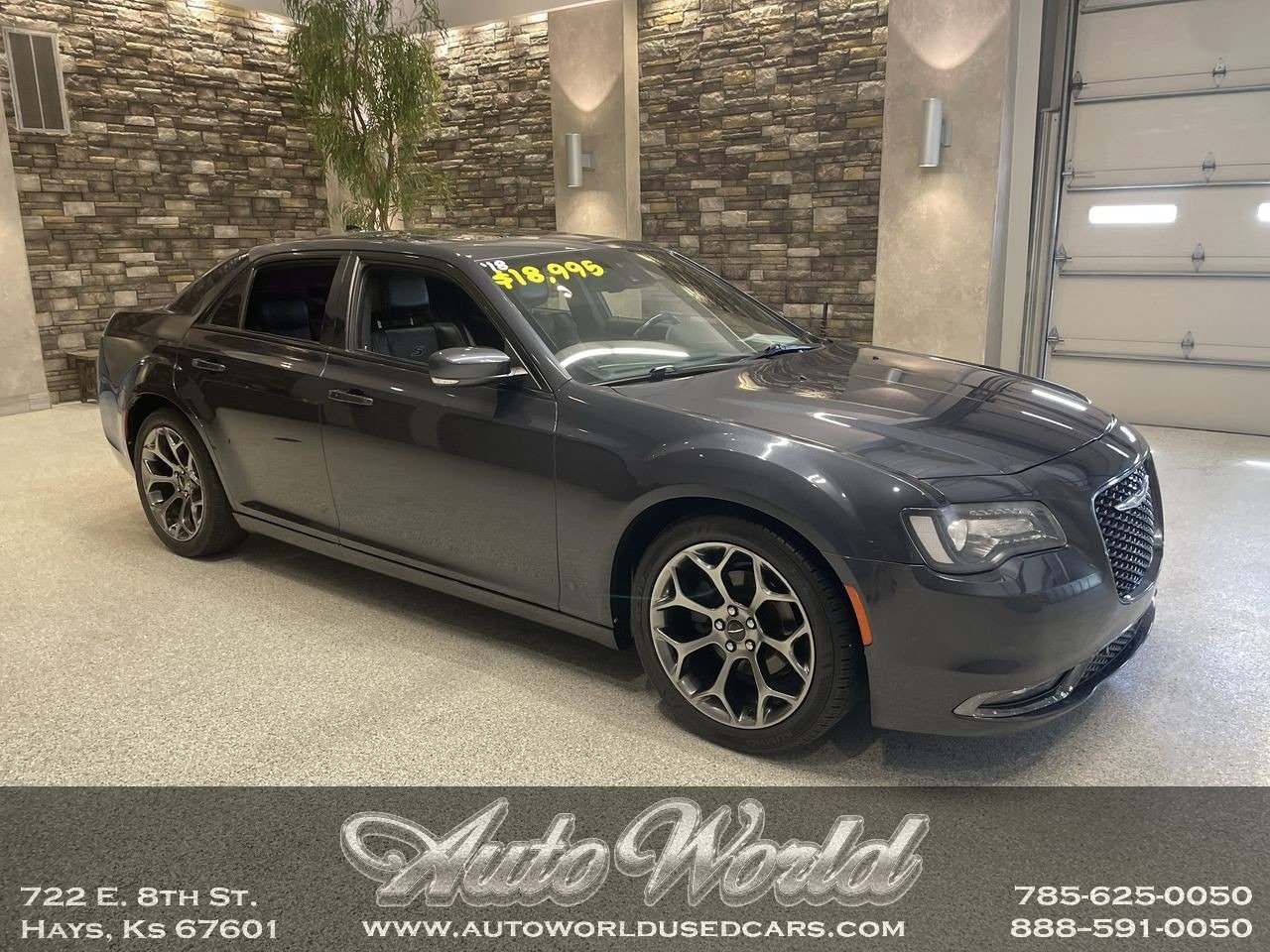 2018 Chrysler 300 S