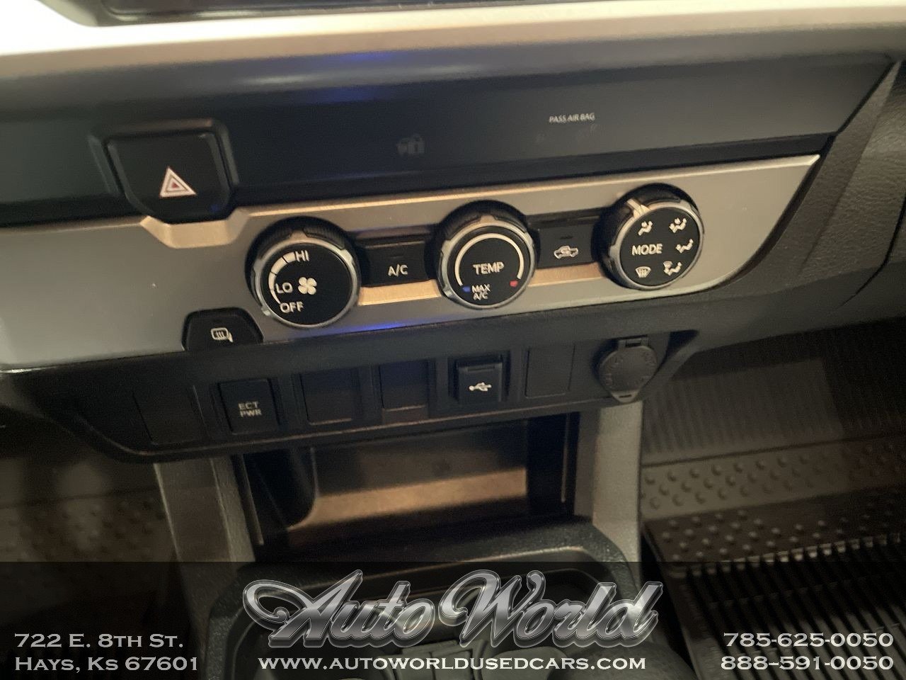 2021 Toyota Tacoma SR5 - Photo 15