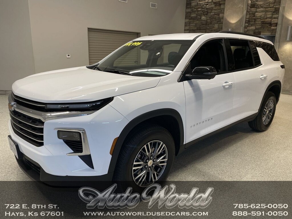 Used 2026 Chevrolet Traverse LT SUV