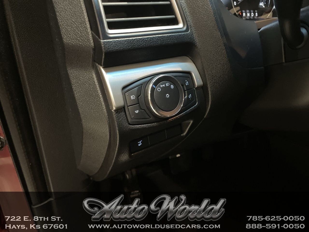 2016 Ford Explorer XLT - Photo 9