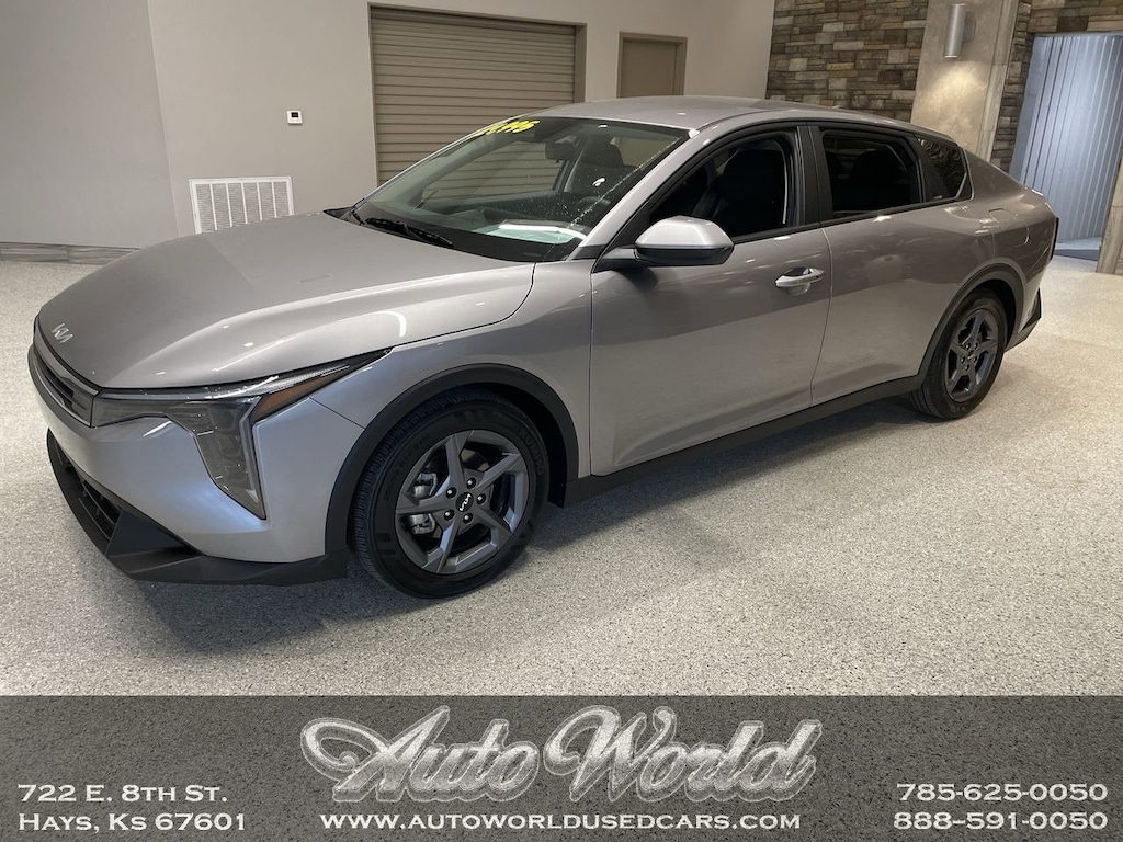 Used 2025 Kia K4 LXS Sedan