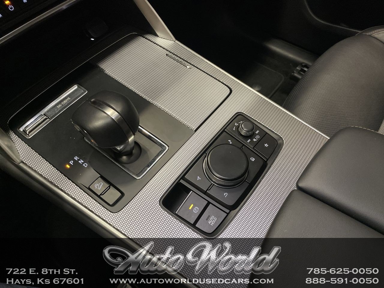 2025 Mazda CX-90 Preferred Package - Photo 17