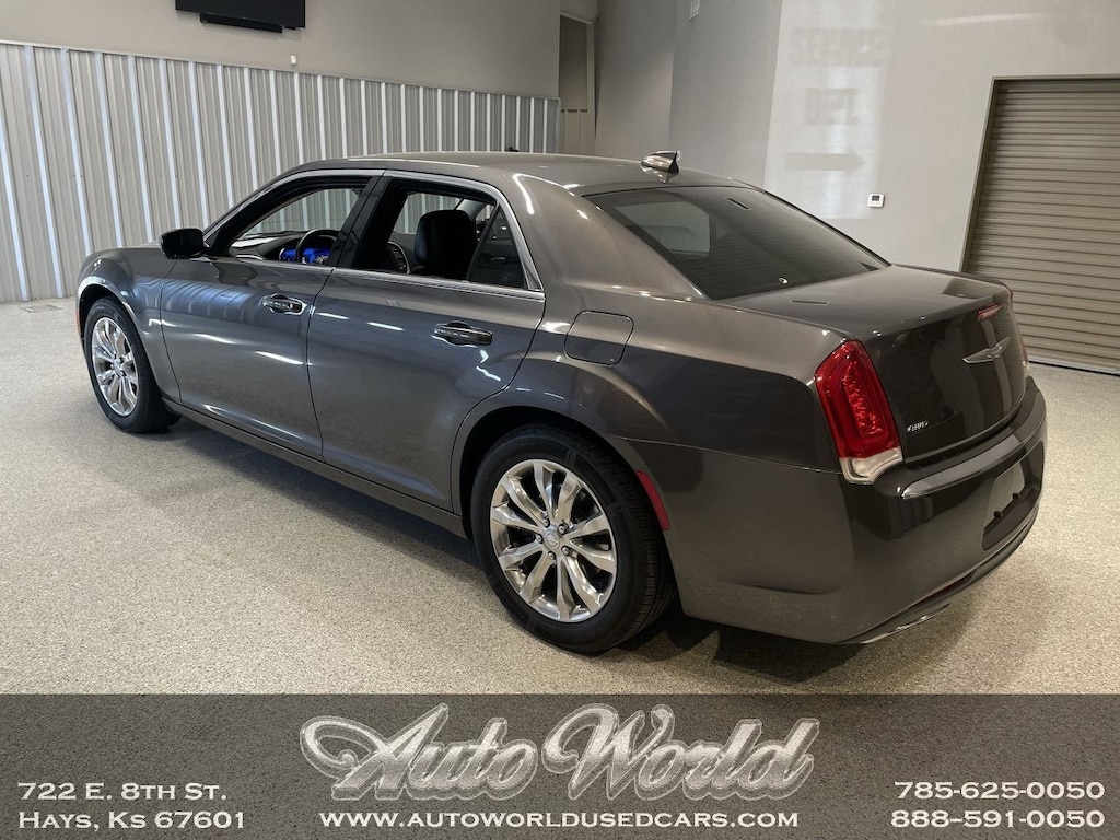 Used 2017 Chrysler 300 Limited Sedan