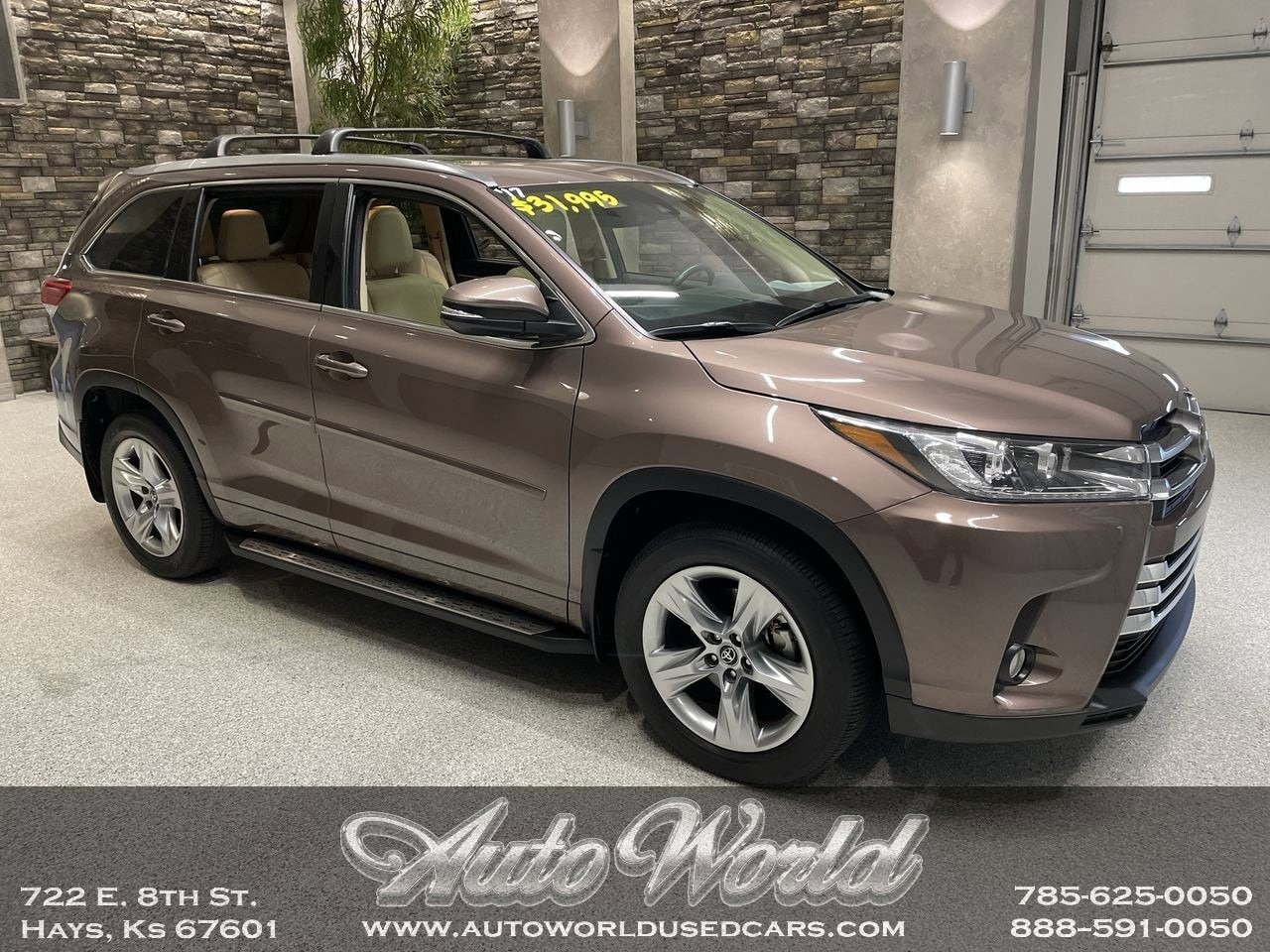 2017 Toyota Highlander Limited's photo