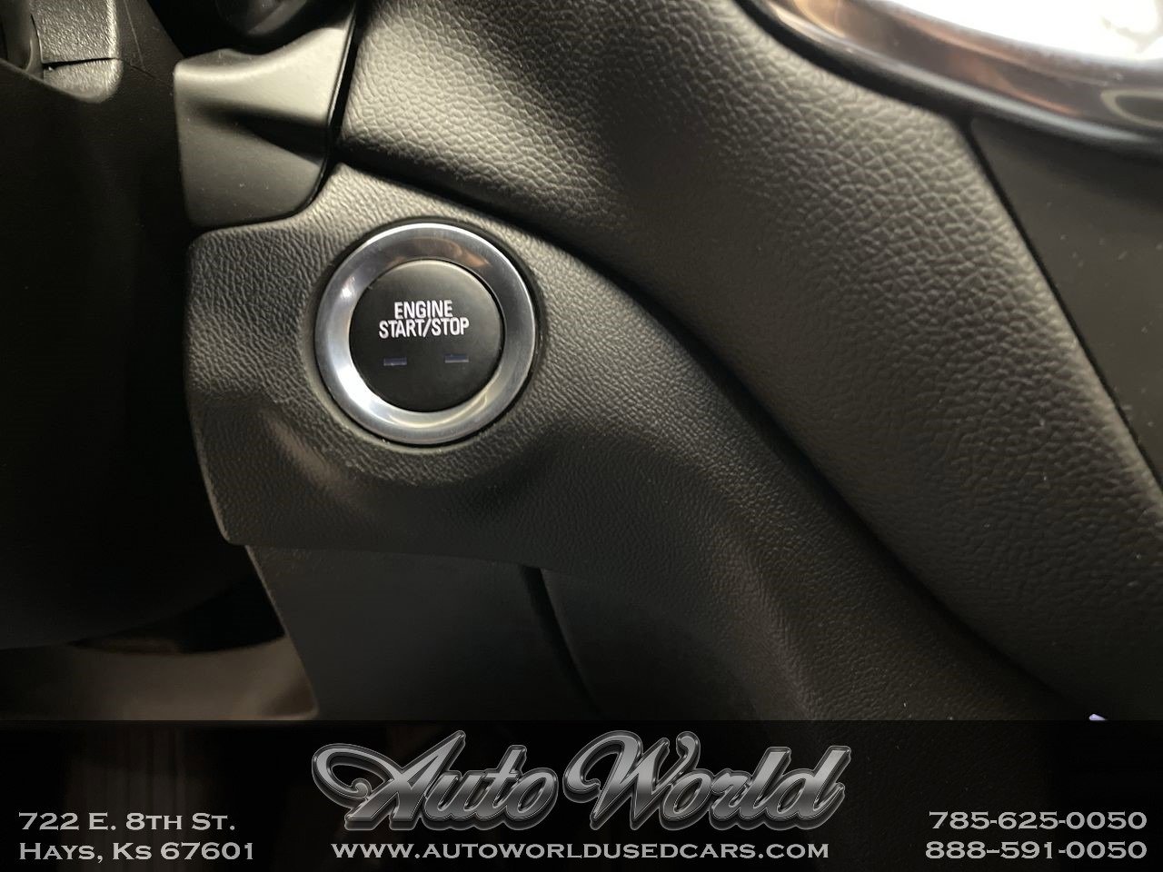 2022 Chevrolet Equinox LT - Photo 11