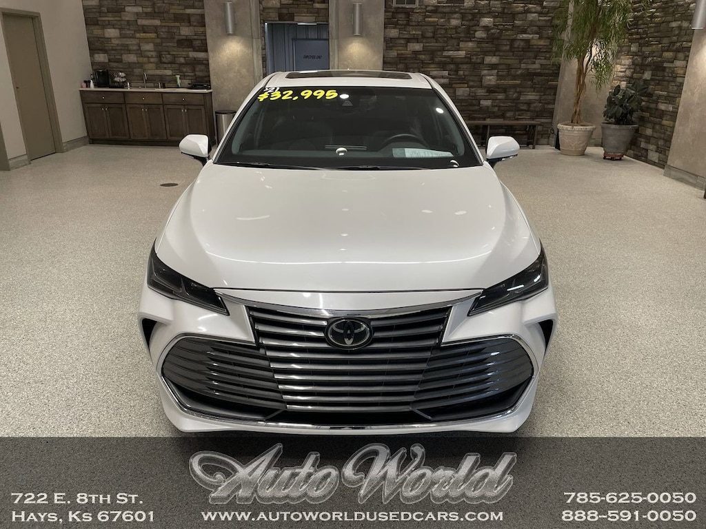 Used 2021 Toyota Avalon Limited Sedan