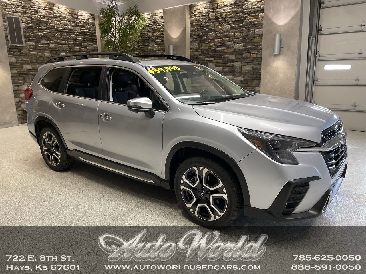 2023 Subaru Ascent Touring's photo