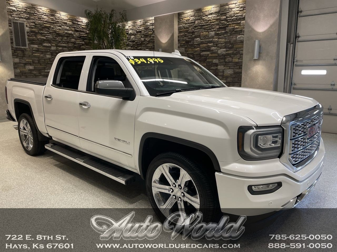 2018 GMC Sierra 4WD Crew Cab Short Box's photo