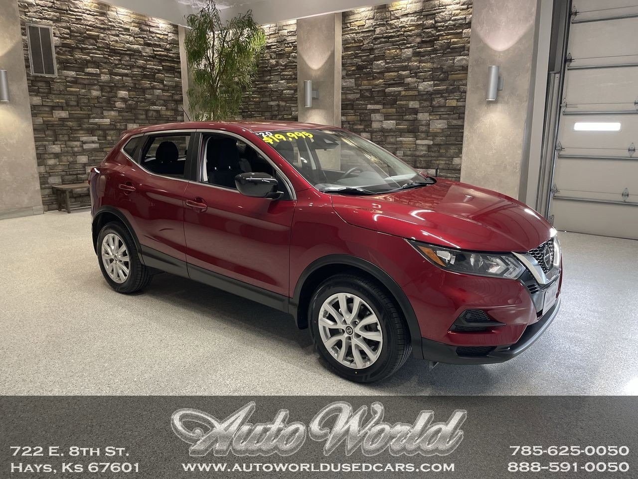 2020 Nissan Rogue Sport S's photo