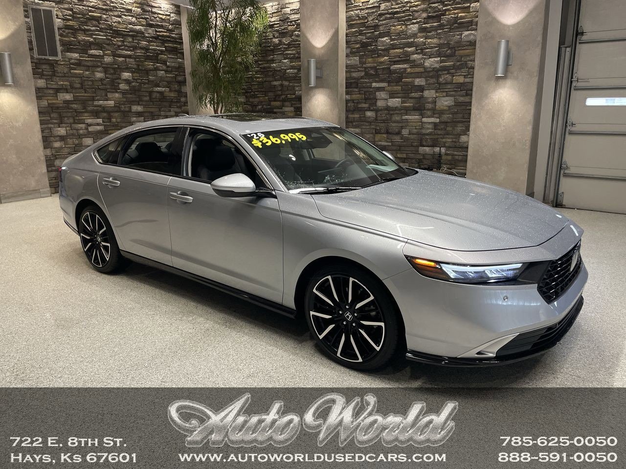 2025 Honda Accord Hybrid Touring's photo