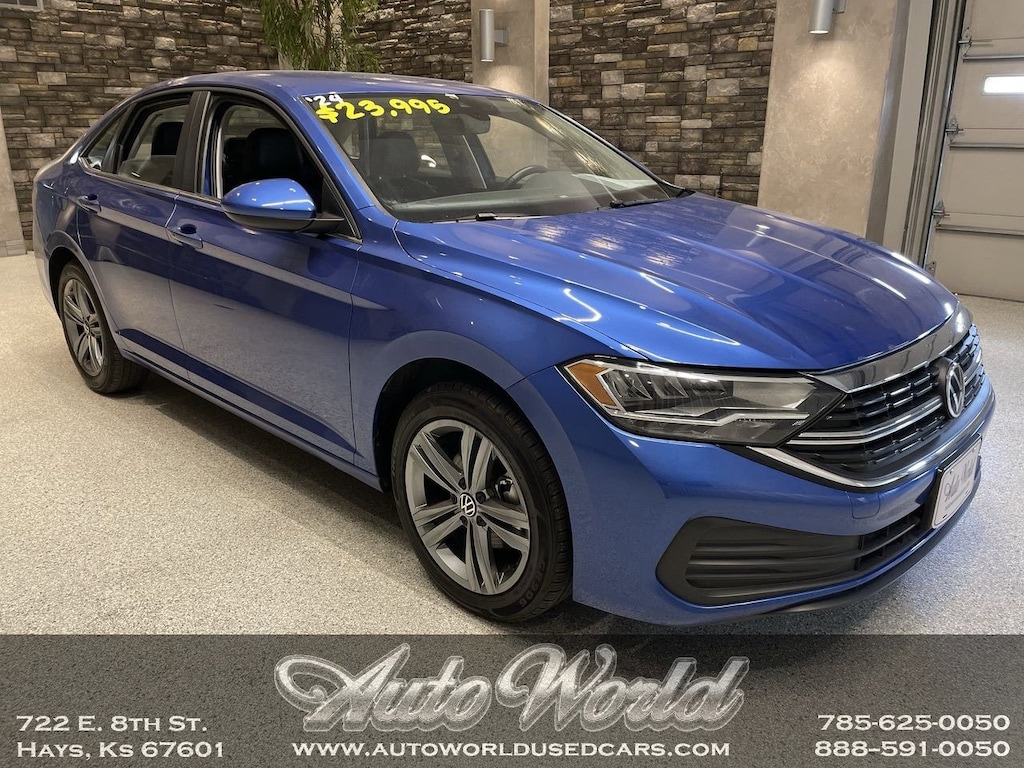 Used 2024 Volkswagen Jetta 1.5T SE Sedan