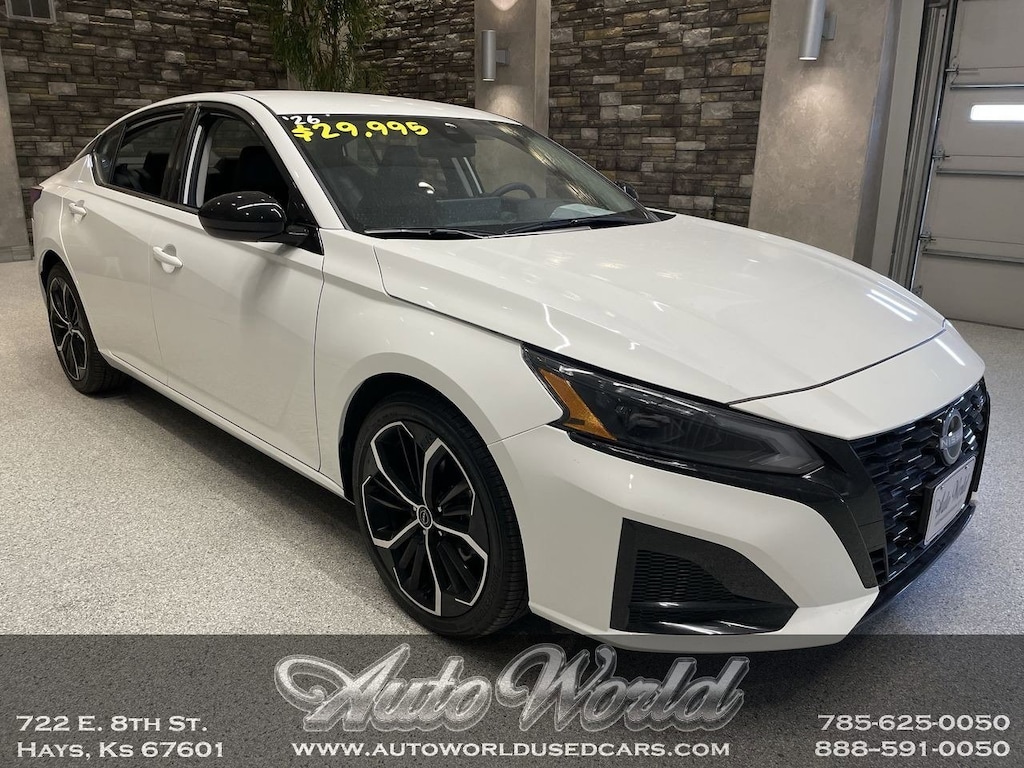 Used 2026 Nissan Altima SR Sedan