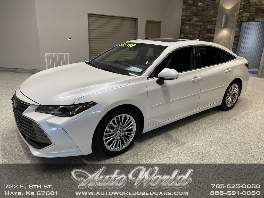 Used 2021 Toyota Avalon Limited Sedan