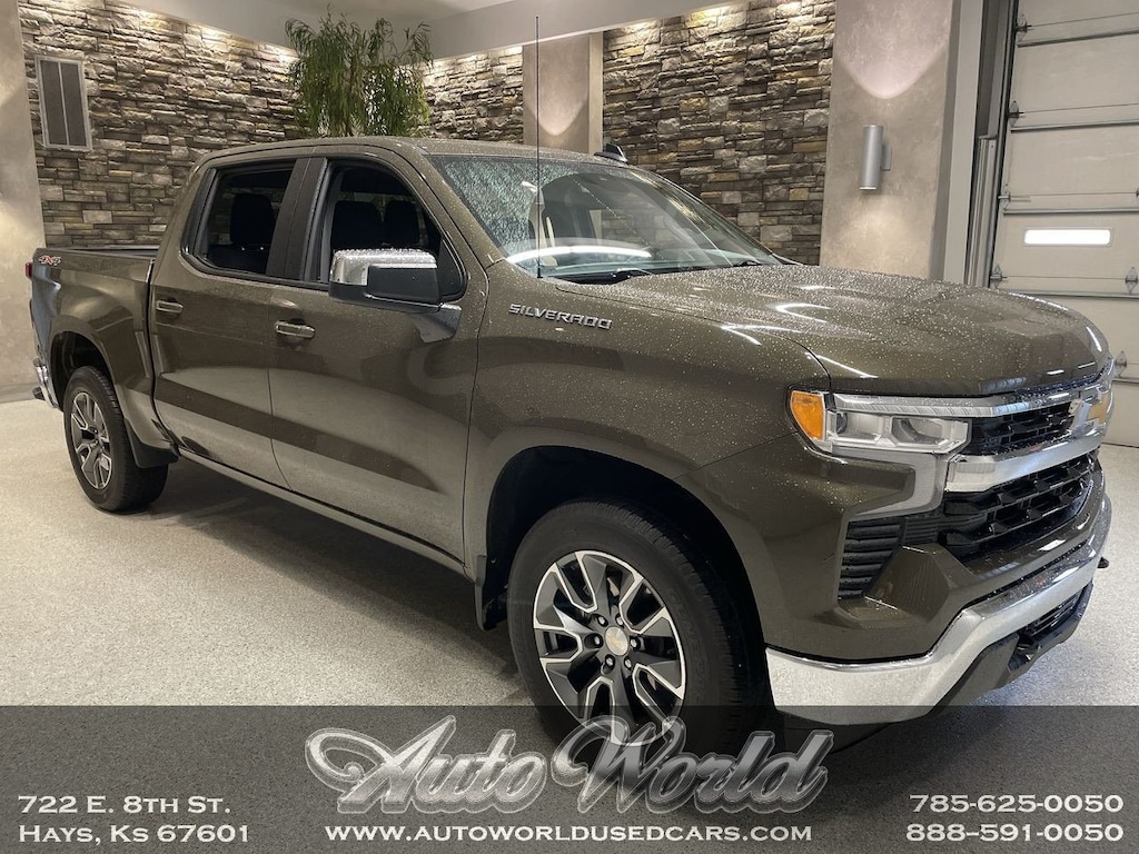 Used 2024 Chevrolet Silverado 1500 LT Truck Crew Cab