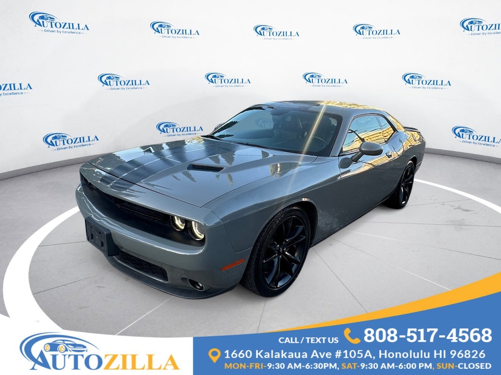 Used 2017 Dodge Challenger SXT Coupe