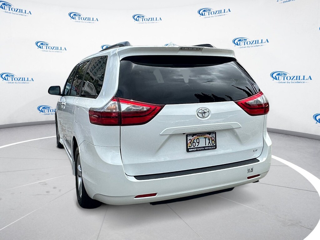 Used 2020 Toyota Sienna LE Van