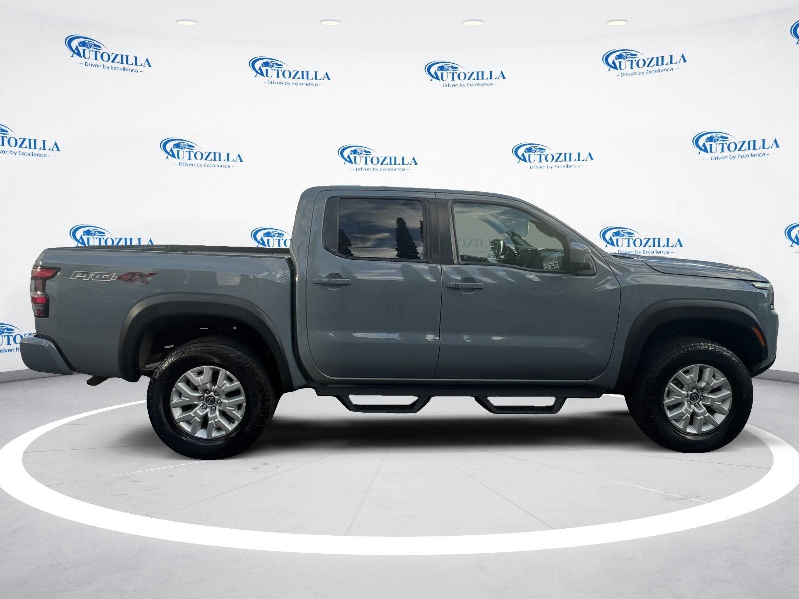 2023 Nissan Frontier PRO-4X - Photo 6